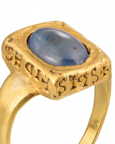 Antique Jewellery  - Medieval amuletic gold &amp; sapphire ring - England or France14th century.