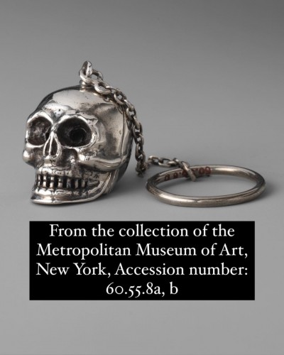 Antiquités - Silver pomander in the form of a skull, Germany 17th century