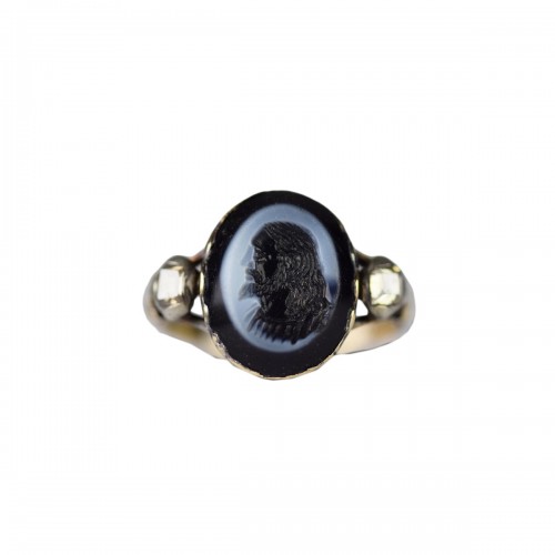 Gold &amp; diamond ring with an intaglio of Christ, Italy or Germany circa 1670