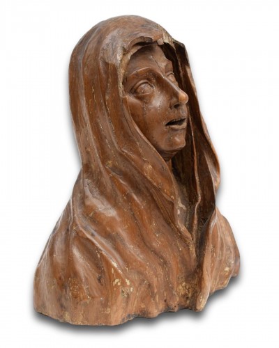 Buste en noyer de la Vierge, Espagne début XVIe siècle - Sculpture Style 