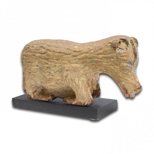 Polychromed oak sculpture of the Agnus Dei, Flanders around c.1500 - Religious Antiques Style 