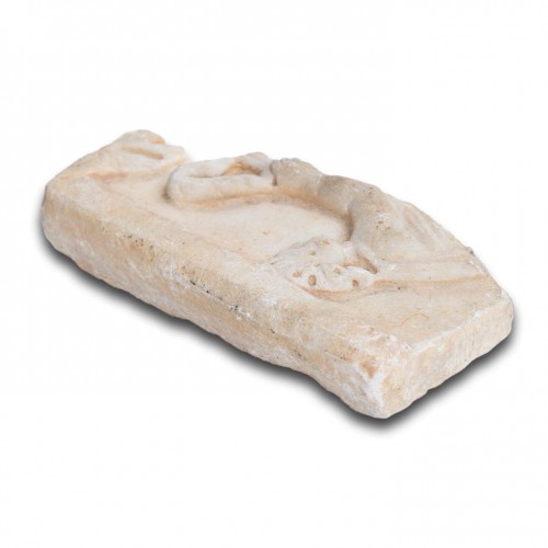 Antiquités - Marble sarcophagus fragment with the head of Eros. Roman, 2nd - 3rd century