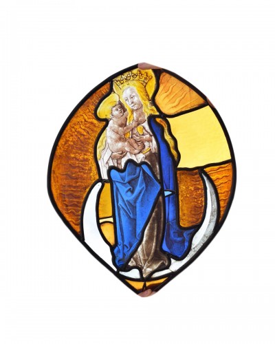 Beau panneau de vitrail de la Vierge à l'Enfant. Allemand, fin du XVe siècle