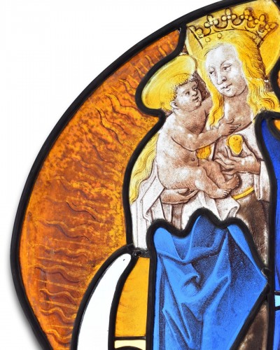 Antiquités - Beau panneau de vitrail de la Vierge à l'Enfant. Allemand, fin du XVe siècle