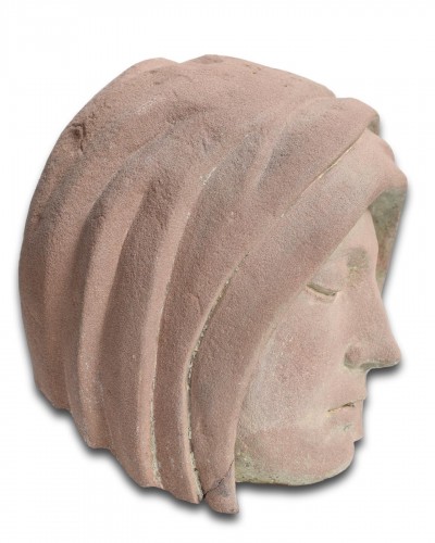 Sculpture  - Tête en grès de la Vierge voilée, Est de la France vers 1500