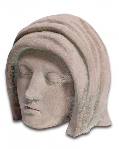 Antiquités - Tête en grès de la Vierge voilée, Est de la France vers 1500
