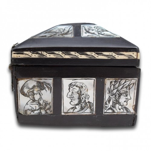 Ebonised casket with engraved bone &amp; mother of pearl. North Italy17th century - 