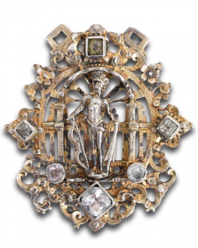 Antique Jewellery  - Silver gilt and paste pendant with a figure of Apollo, Germany 16th century