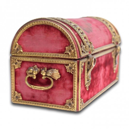 Objects of Vertu  - Dome topped velvet casket with gilt bronze mounts. Italy17th century
