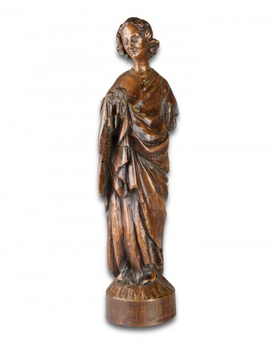 Gothic oak sculpture of an angel. Northern France, 14th century. - 