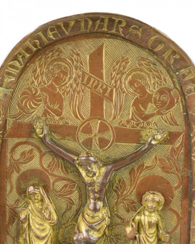 Engraved copper-gilt pax with the crucifixion - France or England 15th century - 