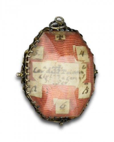 XVIIe siècle - Pendentif reliquaire en cristal de roche monté sur vermeil - Espagne début du XVIIe