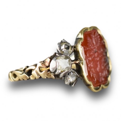 Diamond set gold and carnelian signet ring, Germany late 18th century - 