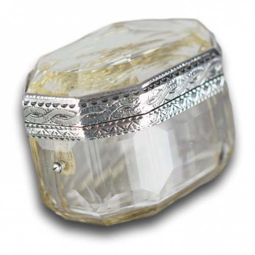  - Silver mounted rock crystal snuff box, England early 19th century