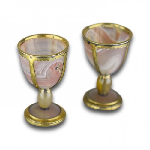 Antiquités - Pair of silver gilt mounted miniature goblets, Germany 18th century