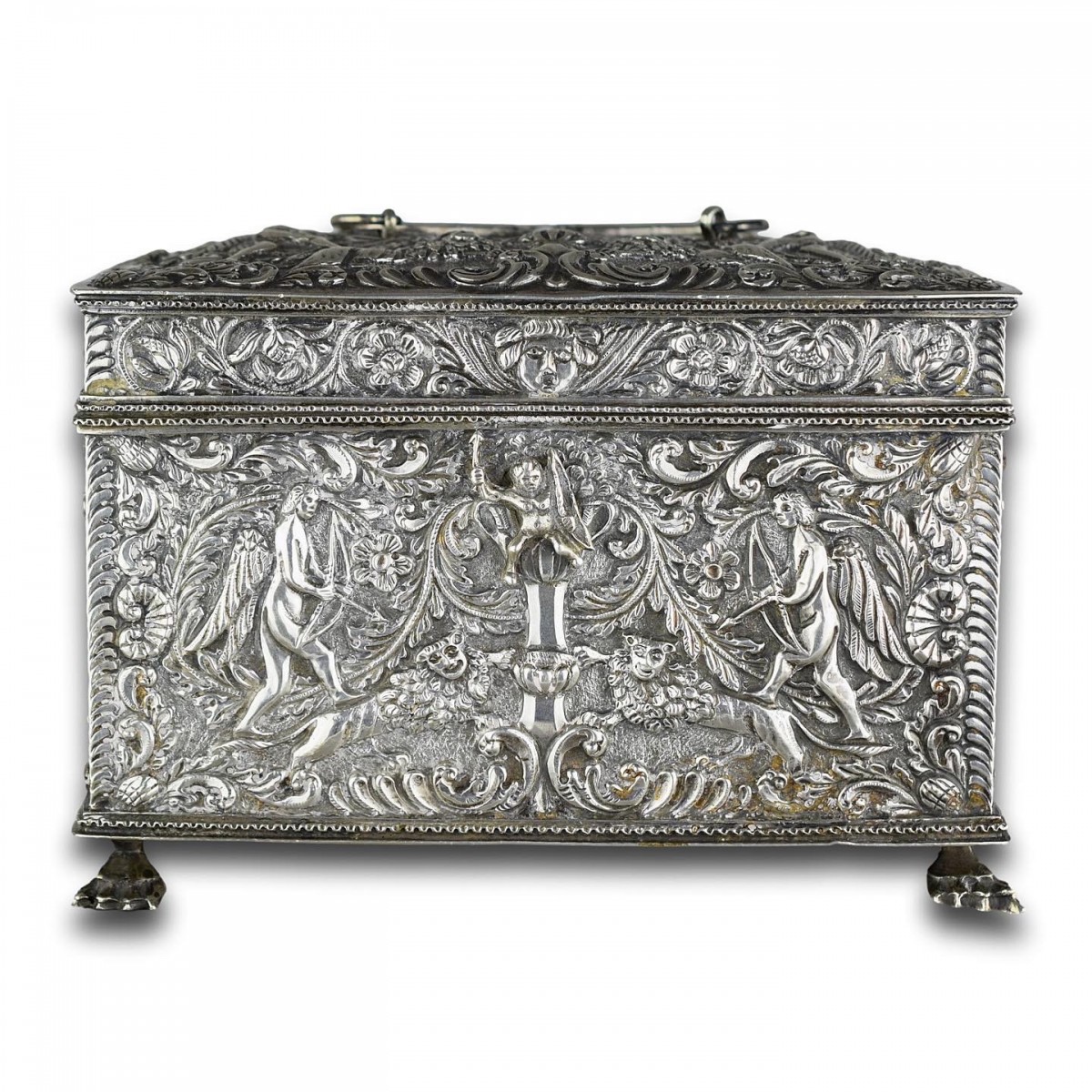 Collections provenant de La Tour d'Argent et de la famille Terrail, Vente  n°2956, Lot n°3 ENSEMBLE D'OBJETS MINIATURES EN ARGENT, FIN XIXe DEBUT XXe  SIECLE