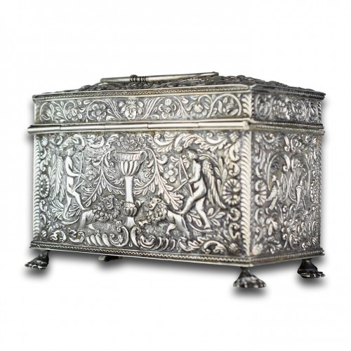 Repoussé silver marriage casket, Dutch19th century - 