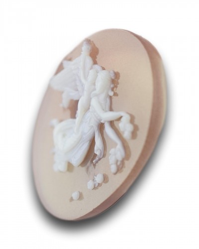 19th century - A sardonyx cameo of Aurora and Cupid, Italy 19th century