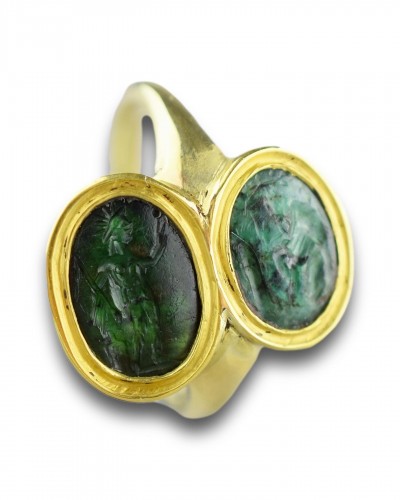 Antiquités - Gold ring with two Roman chromium chalcedony intaglios