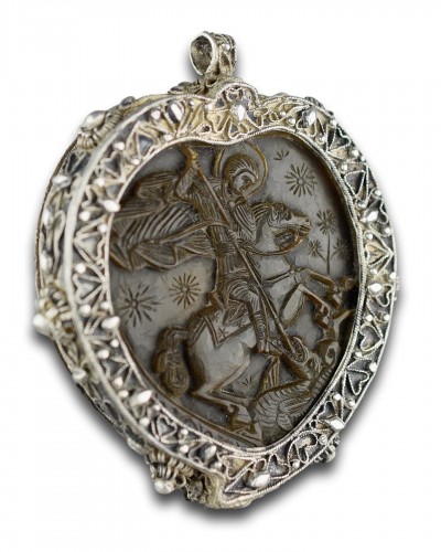 XVIIIe siècle - Pendentif orthodoxe en corne monté sur argent, probablement le Mont Athos XVIIIe/XIX