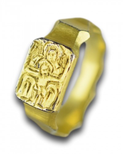 Antiquités - Silver gilt iconographic ring with the Seat of Mercy, England15th century