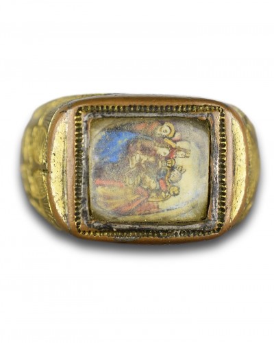 Gilt bronze Papal ring set with an illuminated miniature - 