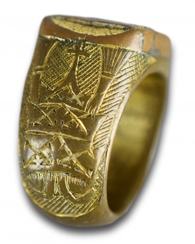  - Gilt bronze Papal ring set with an illuminated miniature