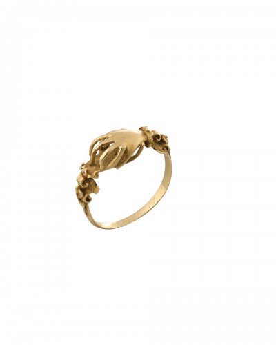 Renaissance gold Fede ring