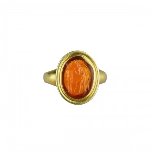 Georgian gold ring with an Ancient carnelian intaglio of Prometheus