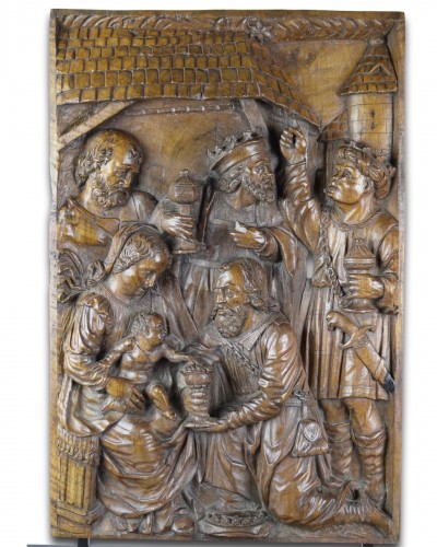 XVIe siècle et avant - Relief en noyer de l'adoration des Mages, Flandres XVIe siècle.