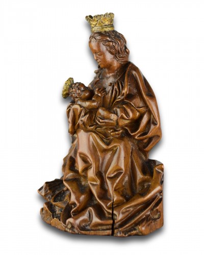 Sculpture gothique intimiste de la Vierge allaitant l'Enfant, Allemagne XVIe siècle - 