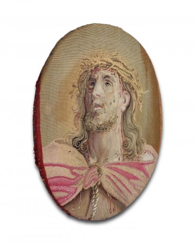 18th century - Tapestry fragment with Christ as the man of sorrows. Paris, 18th century.