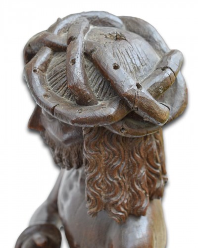 XVIe siècle et avant - Sculpture en chêne du Christ sur la pierre froide, Nord de la France ébut du XVIe s