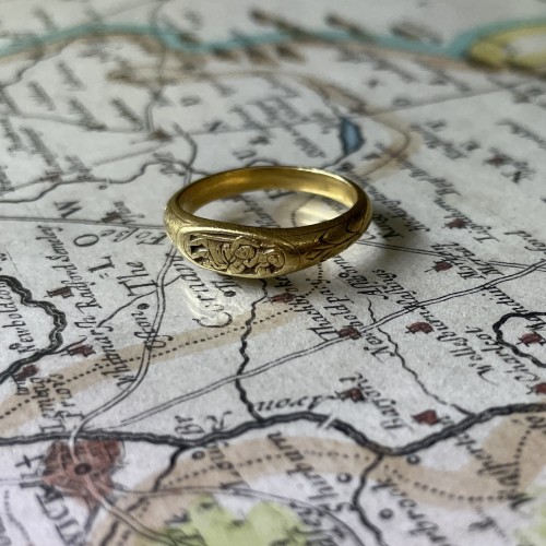  - Iconographic gold ring engraved with St. Christopher, England 15th century