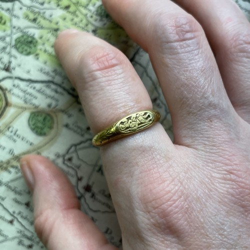 Antiquités - Iconographic gold ring engraved with St. Christopher, England 15th century