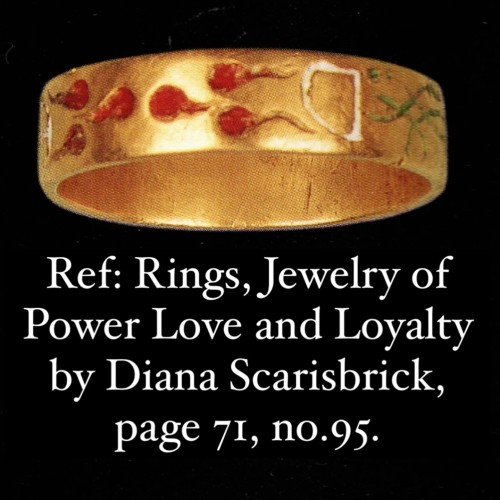 Antiquités - Gold ring with blood from the wounds of Christ, England 15th/16th century