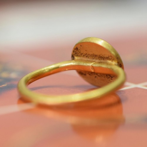 Gold and niello inlaid marriage ring, Byzantine 6th - 7th century AD - 