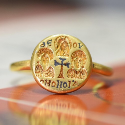  - Gold and niello inlaid marriage ring, Byzantine 6th - 7th century AD