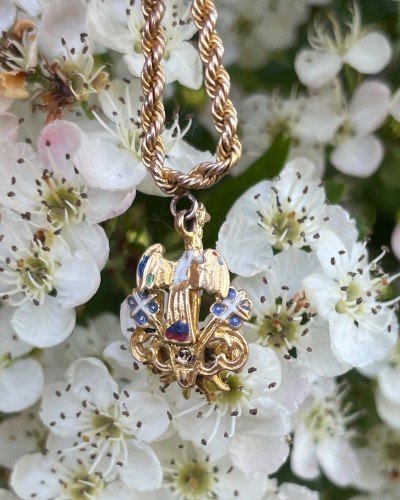 XIXe siècle - Pendentif Pheonix en or, émail et diamants néo-Renaissance.