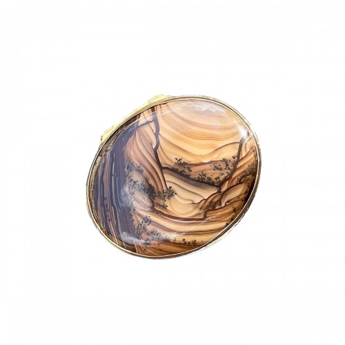 Gold mounted petrified wood agate snuff box, England 18th century