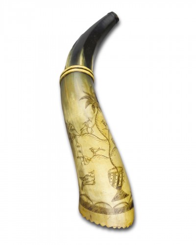  - Engraved cow horn powder flask. Australian Colonial 19th century