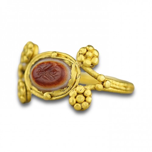  - Gold ring with an agate intaglio of a fly