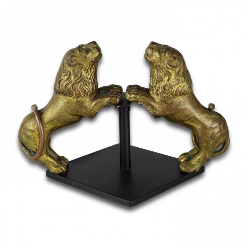 Antiquités - Pair of Renaissance gilt bronze models of lions