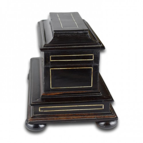  Miniature ebony kunstkammer table cabinet - 