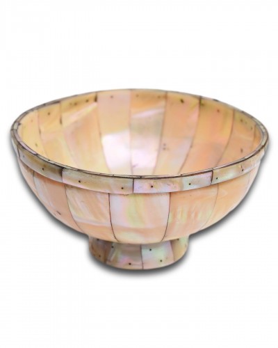 Asian Works of Art  - Indo-Portuguese mother of pearl bowl Gujarat 16th / 17th century