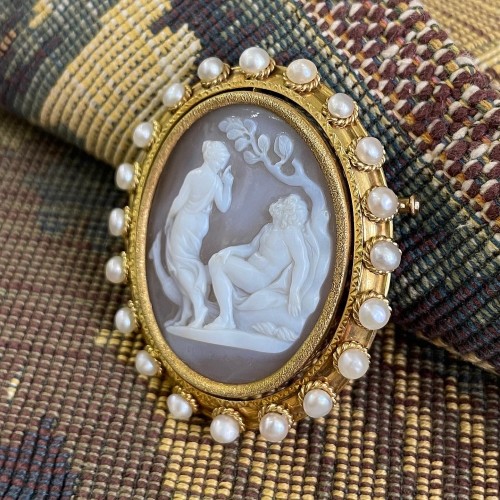 Antiquités - Sardonyx cameo of Juno and Jupiter by Giovanni Pichler. Italian, 18th centu