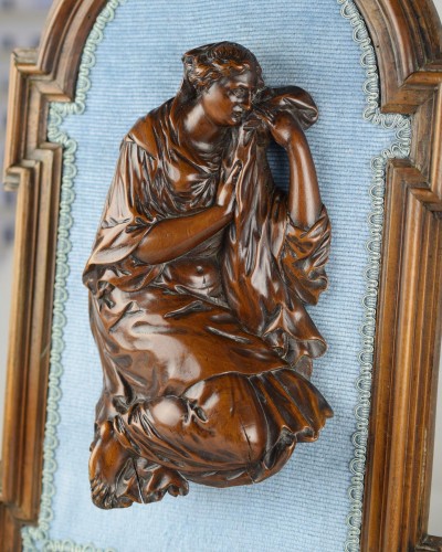 Large boxwood relief of Mary Magdalene, 17th century. - Religious Antiques Style 