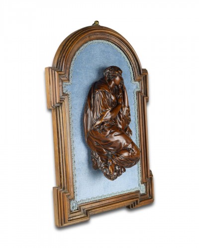 Large boxwood relief of Mary Magdalene, 17th century. - 