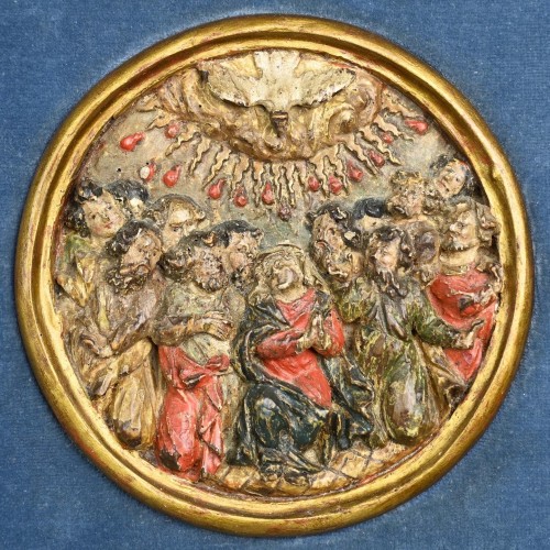 Objets de Curiosité  - Neuf cocardes en bois provenant d'un autel du Rosaire. Allemagne du Sud, XVIe siècle.