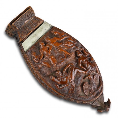  - Coquilla ship form snuff box